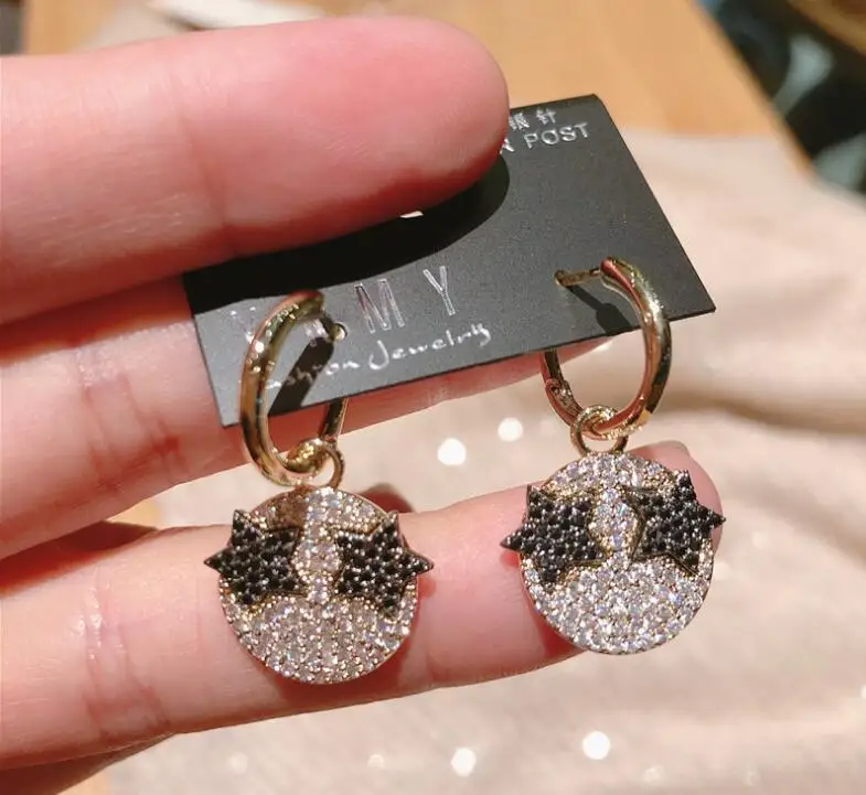 

Personality exaggerated cute five-star smiley temperament small earrings chic ear jewelry