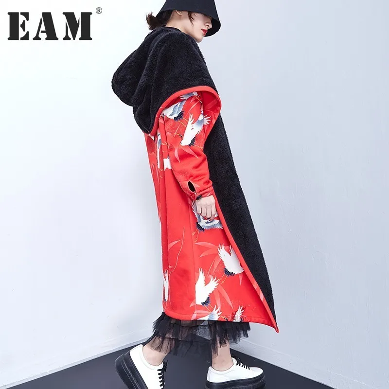 

[EAM] 2017 new autumn hhoded long sleeve solid color red printed loose big size long jacket women coat fashion tide JA92503S