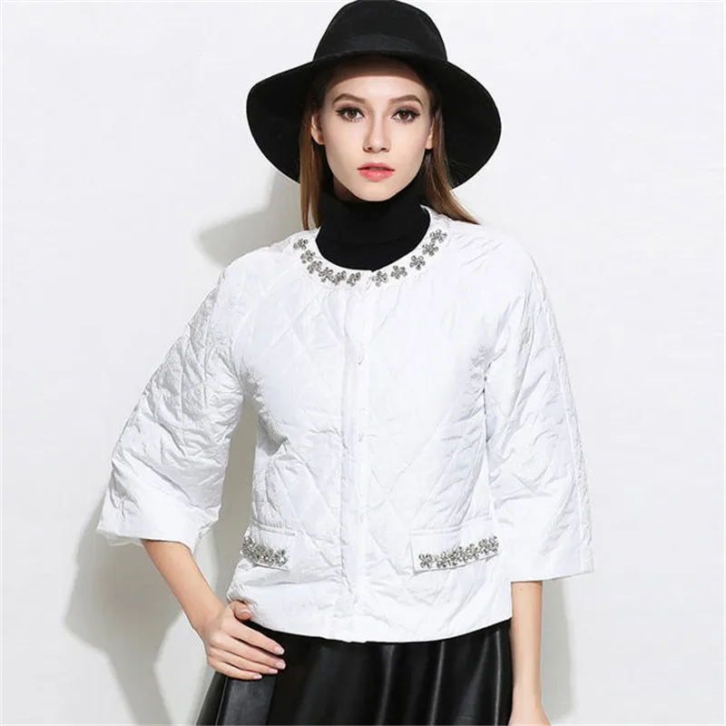 

Women 2017 Autumn New Cotton Padded Jacket Ladies Diamond Round Neck Three Quarters Sleeve Short Coat Ultra Light Outwear MA066