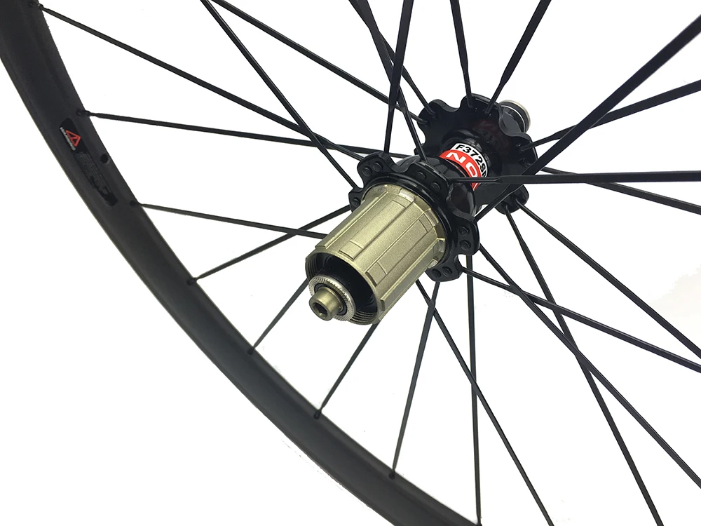 Top 650C Carbon Bike Wheels Road Cycling Rim for Bicycles Wheelset 50mm Clincher Full Carbon Fiber 23mm Novatec Powerway Hubs 3