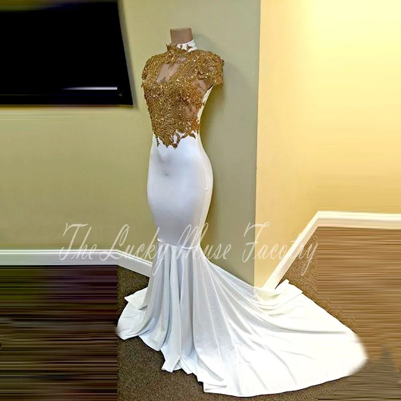 Wit Mermaid Prom Jurken Met Gold Applicaties Kralen Zwart Meisje afrikaanse Avondfeest Jassen Robe de Bal Longue Coutr Trein 2018 Wit Mermaid Prom Jurken Met Gold Applicaties Kralen Zwart Meisje afrikaanse Avondfeest Jassen Robe de Bal Longue Coutr Trein 2018