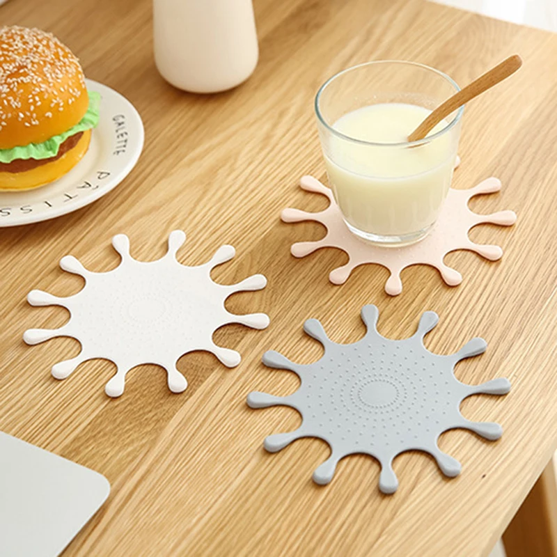 

Creative Home Crown Coaster Insulation Pad Table Mat anti-scalding European Milk Pad Silicone non-slip For Year New Christmas