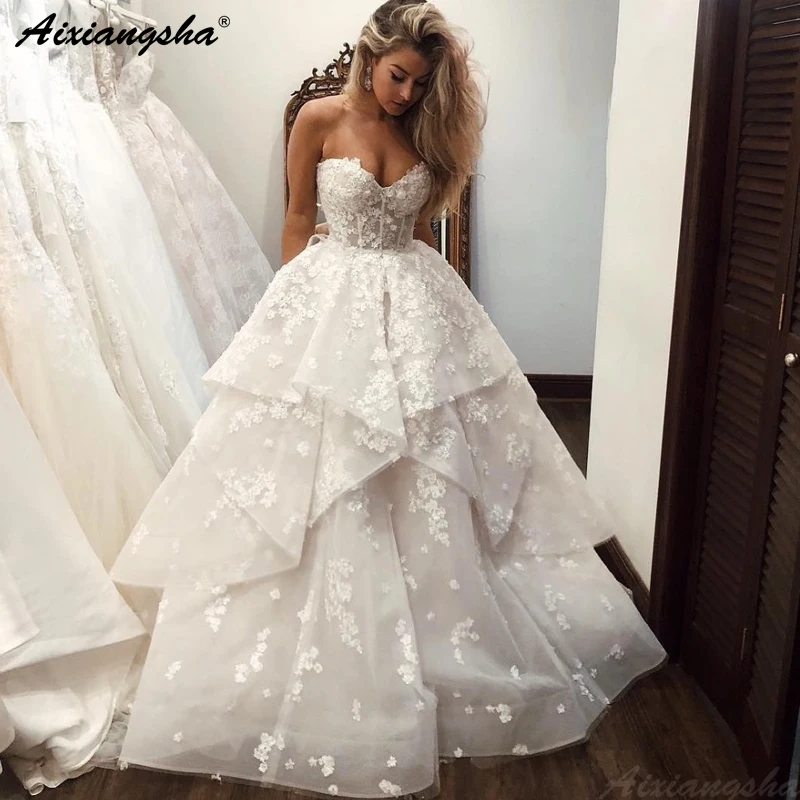 

Romantic 3D Flowers Lace Wedding Dresses 2019 robe de mariee Sweetheart Ruched Draped Ruffles Plus Size Princess Bridal Gowns
