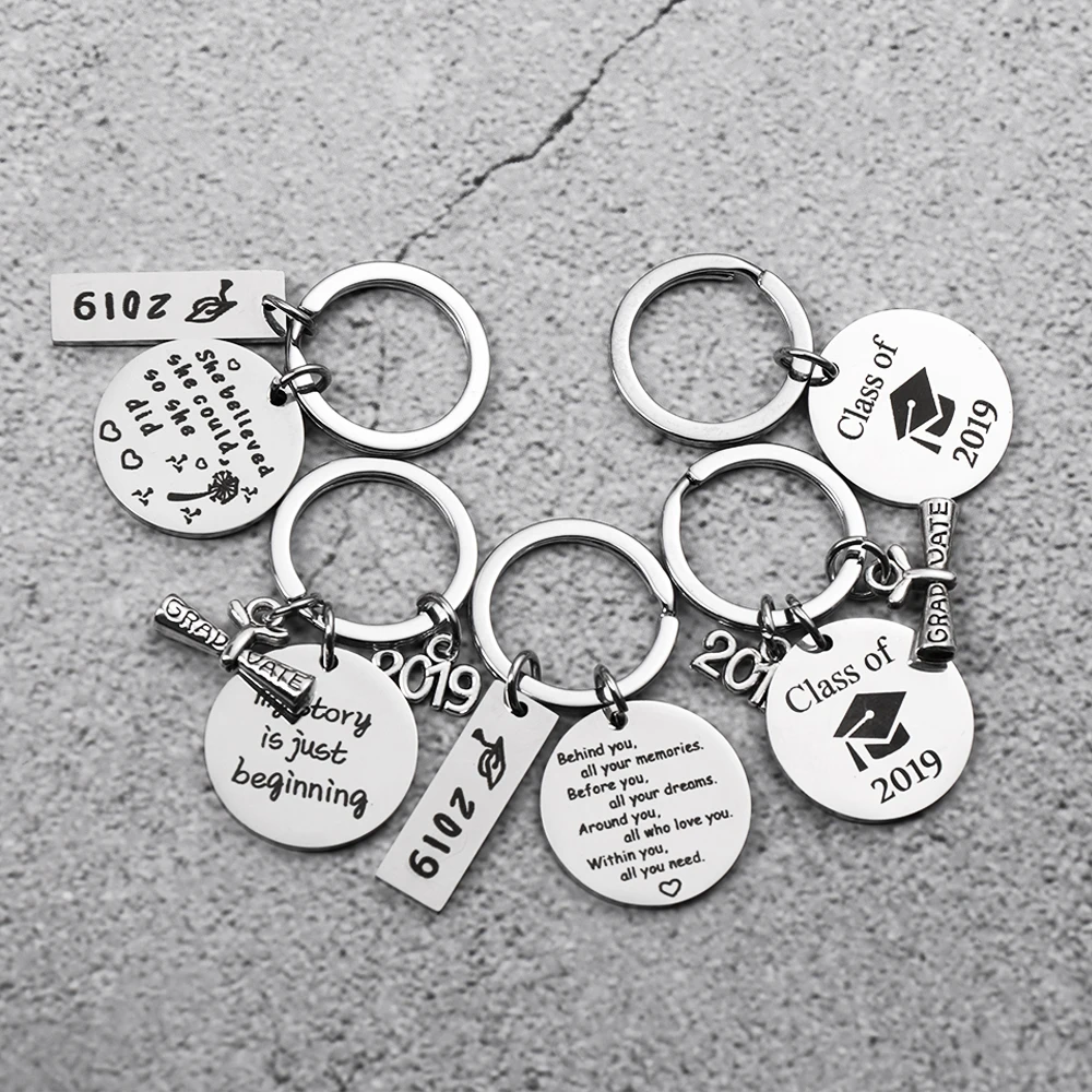 

My Story Is Just Beginning Graduation Day Hat Keychain Class of 2019 Keychain Creative Metal Keychain Classmates Friendship Gift