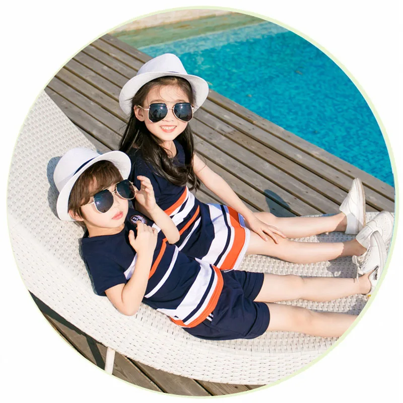 Family Matching Outfits summer Fashion Striped T-shirt Outfits Mother And Daughter Dresses And Father Son Baby Boy Girl 5