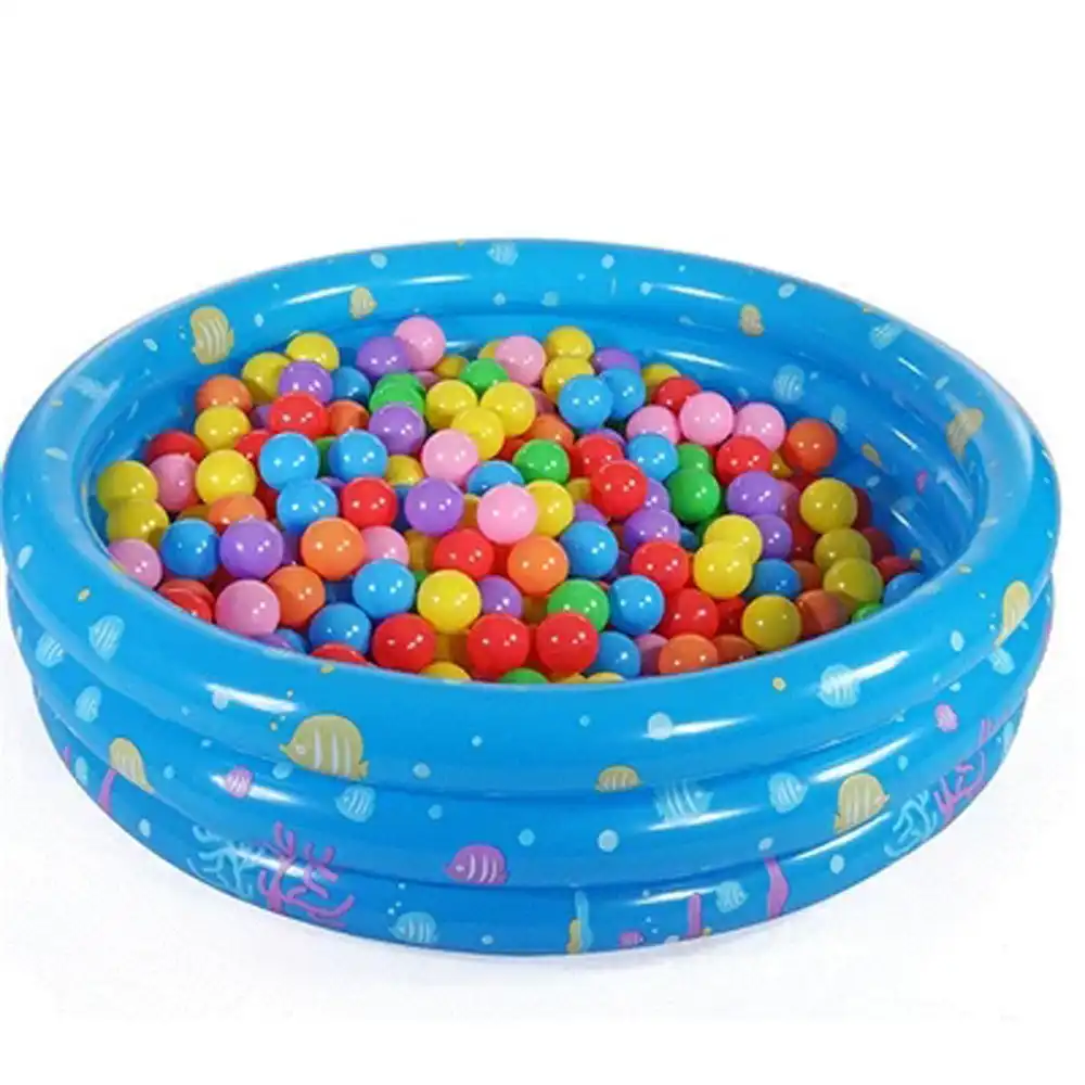 baby swimming pool with balls