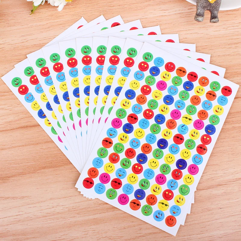 100 лист/партия новые маленькие наклейки со смайликом для обучения студентов маленькие круглые наклейки с милым лицом, маленькие красные наклейки
