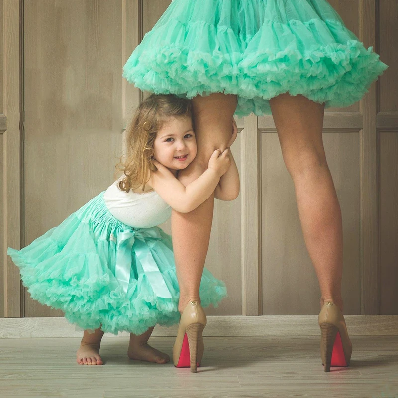 

Family Matching Clothes Mother Daughter Skirts Outfits for Girls Christmas Clothes Baby Girl Tutu Skirt Teenage Dancing Costume