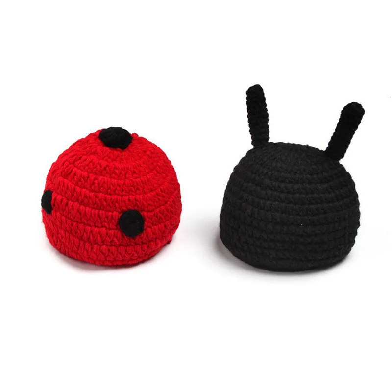 Red & Black Ladybug Newborn Baby Animal Photography Props Costume Set Handmade Crochet Knitted Hat with Cape Outfit (3)