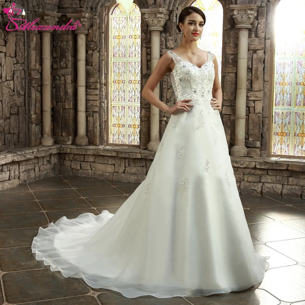 

Alexzendra White V Neck Beaded Organza Ball Gown Wedding Dress Appliqued Backless Bride Dresses vestido de noiva