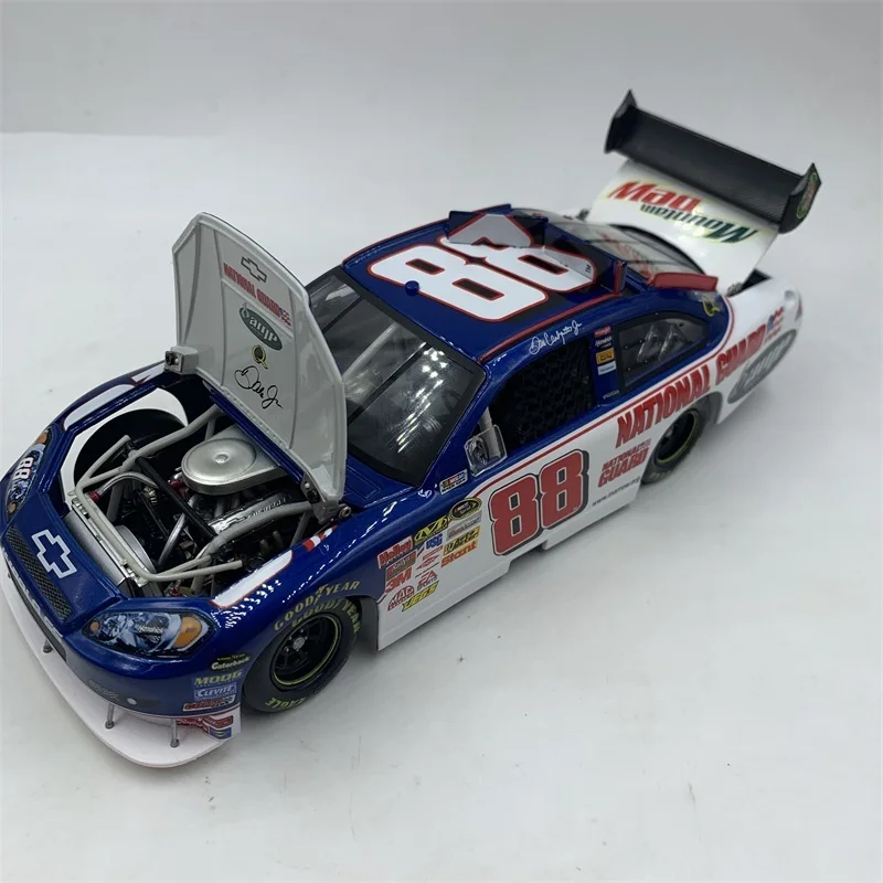 

Genuine 1/24 Chevrolet Car Model 2GT3 Cup Design New Die Casting Metal Home Display Collection Toys For Children
