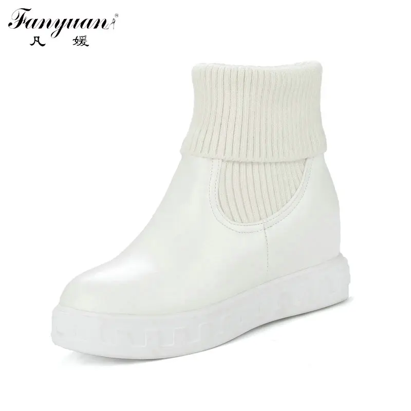 

Fanyuan Thick Bottom Women's Snow Boots Woolen Yarn with Invisible Heel Ankle Boots