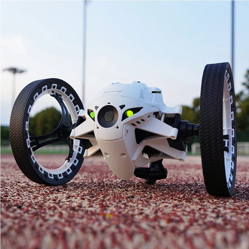 Goede Rc Bounce Auto 2.4G Springen Auto Geen Camera Of Met Wifi Camera 2.0mp Flexibele Wielen Rotatie Led Nachtlampje rc Robot Auto