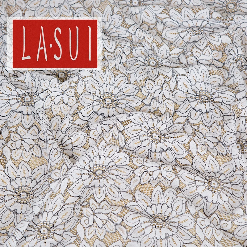 

LASUI черная линия, белая высококачественная черно-белая линия костей, ажурная кружевная ткань, элегантные и удобные женские костюмы для платья «сделай сам»