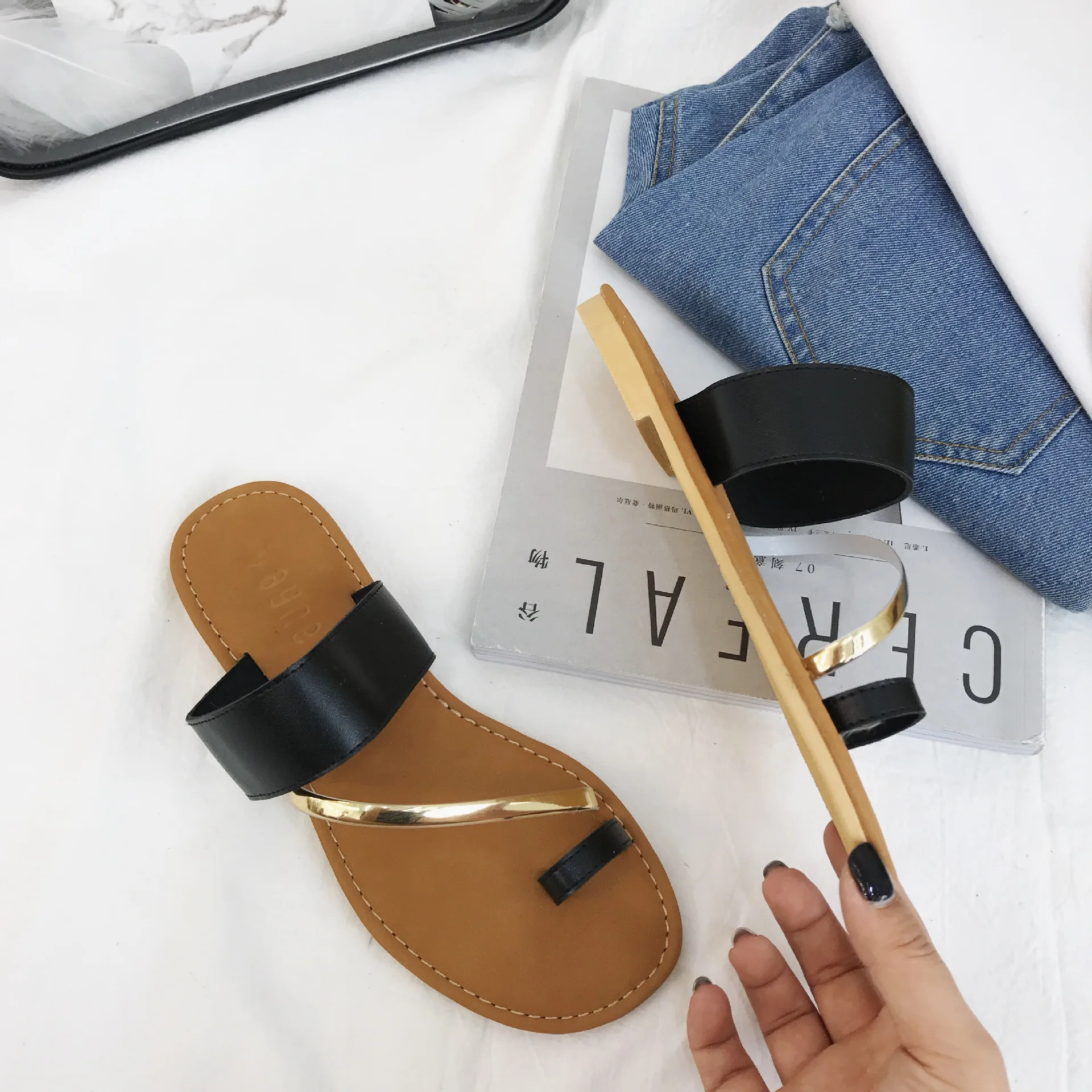 

3581P new slippers female summer fashion wear comfortable sandals flat with beach shoes