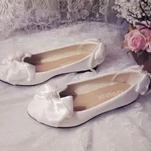 Атласные луковые свадебные туфли; женские удобные свадебные туфли без застежки на плоской подошве с круглым носком; большие размеры 41, 42; обувь для девочек