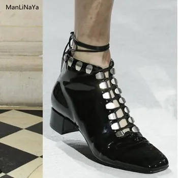 

Brand Design Metal Buckle Women Ankle Boots Square Toe Cross-tied Women Motorcycle Boots Runway Lace up Female Martin Boots 2018