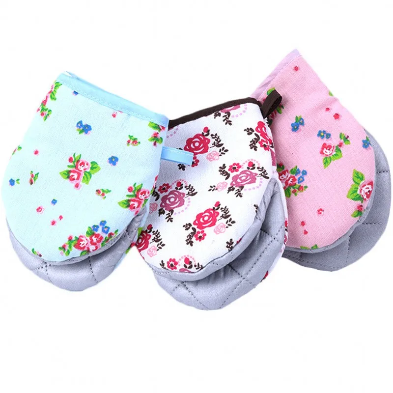 

2PCS(1 pairs)/lot Beautiful flowers Pattern Microwave oven Mitts Heat Resistant heat insulation Anti scald kitchen gloves ST004