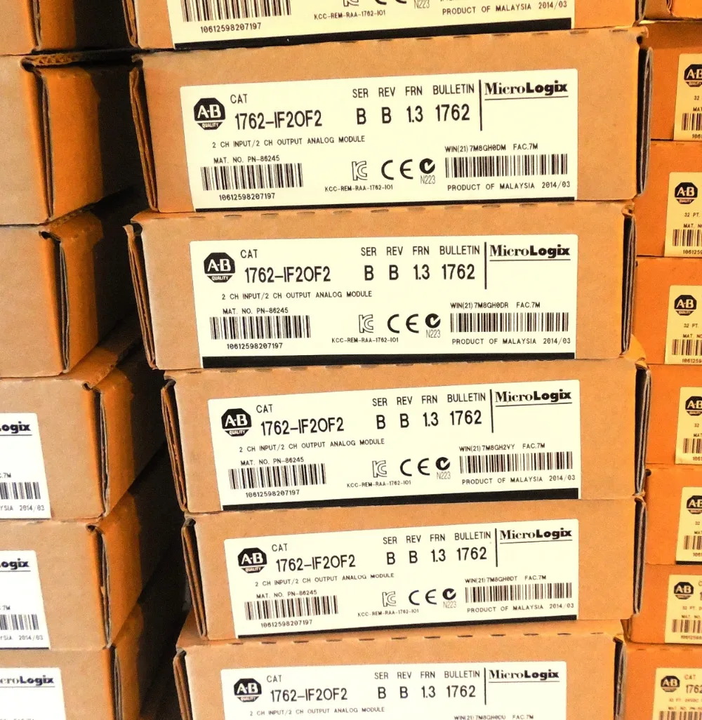 ALLEN BRADLEY MICROLOGIX 1762 IF2OF2 1762 IF20F2 2015 analog 