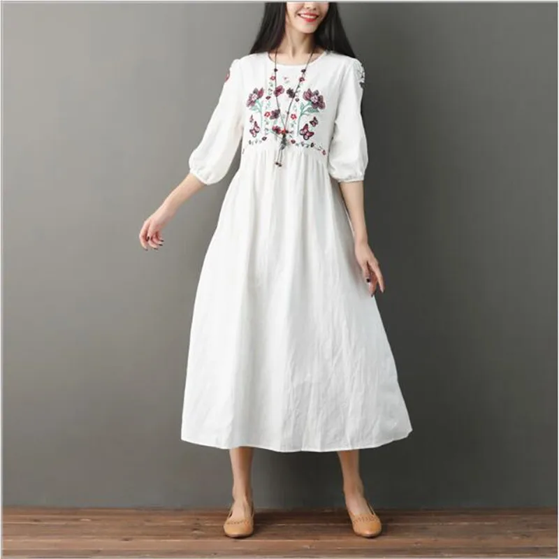 

Fashion Embroidery Floral Chinese Style Vintage Dress Empire Cotton Linen Half Sleeve Loose Women Summer Dress 2019 New QV805