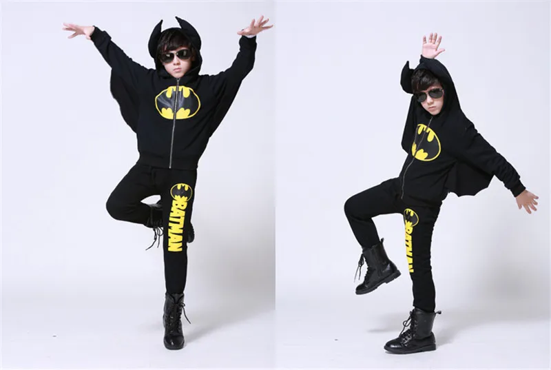 Комплект одежды для маленьких мальчиков; коллекция года; детская одежда; сезон весна-осень спортивный костюм с капюшоном для мальчиков с Бэтменом+ брюки для девочек Одежда для детей комплекты для мальчиков