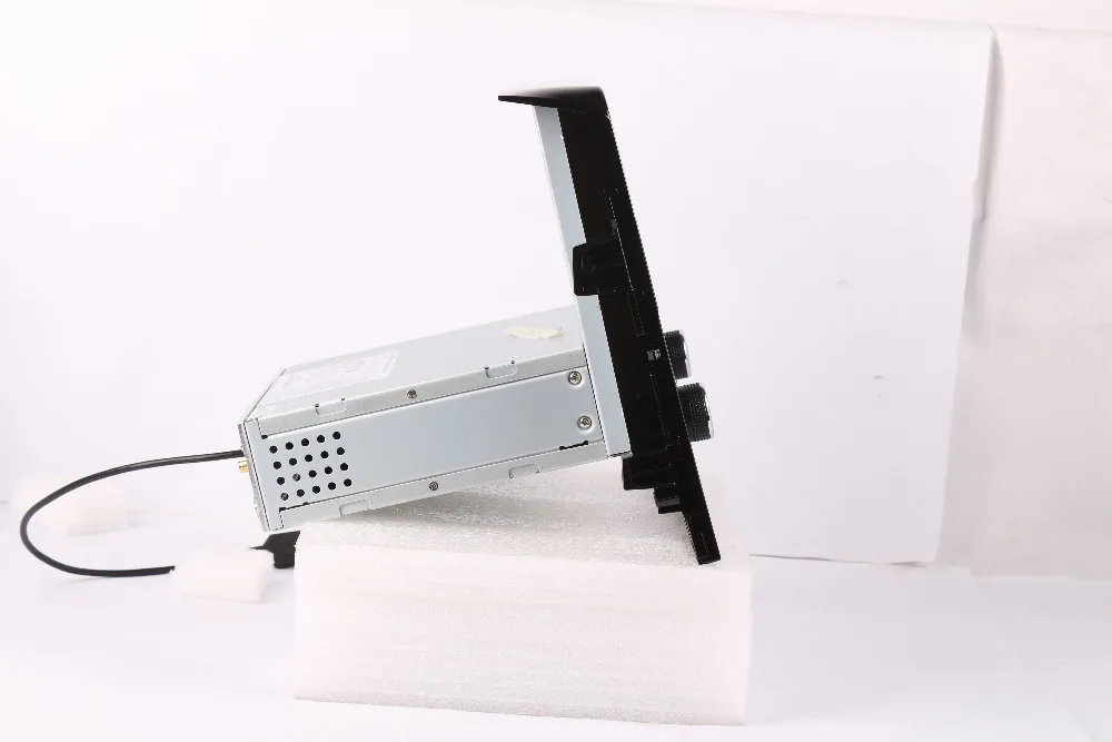 Cheap AHHDMCL Car Multimedia Player DVD Stereo Audio Radio GPS Navigation For Toyota Land Cruiser LC200 2016 2017 2 Cheap AHHDMCL Car Multimedia Player DVD Stereo Audio Radio GPS Navigation For Toyota Land Cruiser LC200 2016 2017 2