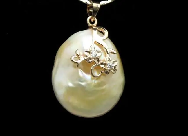 Trendy 20 mm Oval Pink Natural Pearl Necklace Pendant
