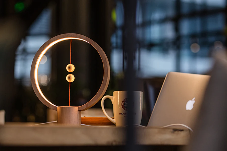 Heng Balance Lamp