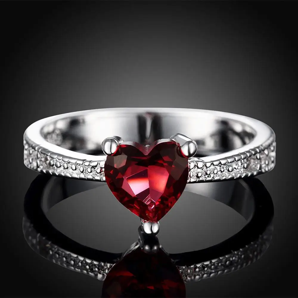 

Vintage Red Heart Rings for Women US Size 8# Small Heart Ring Set Party Fashion Jewelry Wedding Rings Bague Anillos