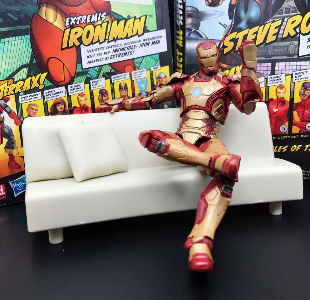 

Marvel Legends Iron Man MK 42 Armor with Replica Sofa 6" Action Figure Loose
