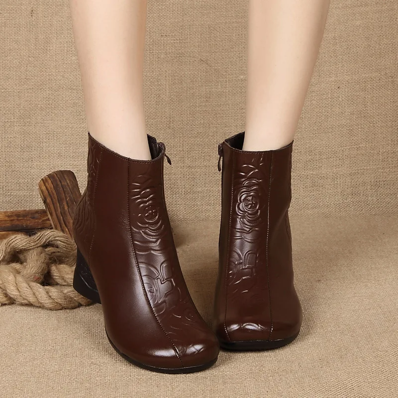 

2019 New Style Retro Embossed Genuine Leather Boots Ethnic High Heel Ankle Boots round Head Block Heel Women