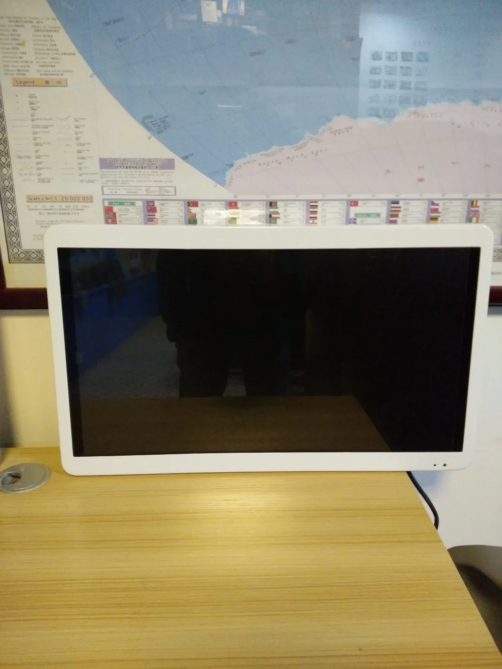 24 дюймовый металлический каркас настенный android bus monitor 2 AV входной потолочный