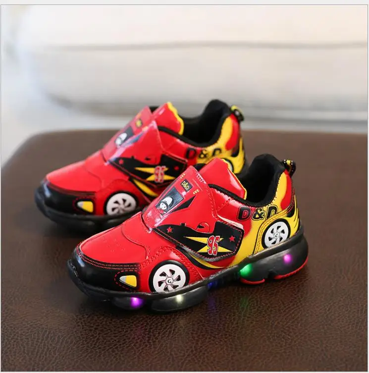 Online Bambini Casual Freddo Led Scarpe Primavera e Autunno auto dei ragazzi di Sport Scarpe del fumetto studente di scuola della Scarpa Da Tennis Con La Luce Ue 24 33