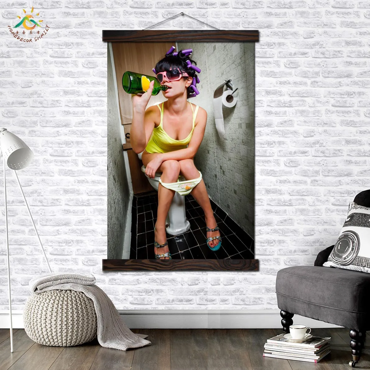 

Sexy Toliet Girl Vintage Posters and Prints Scroll Painting Canvas Wall Art Pictures Farme Painting Decoration For Living Room