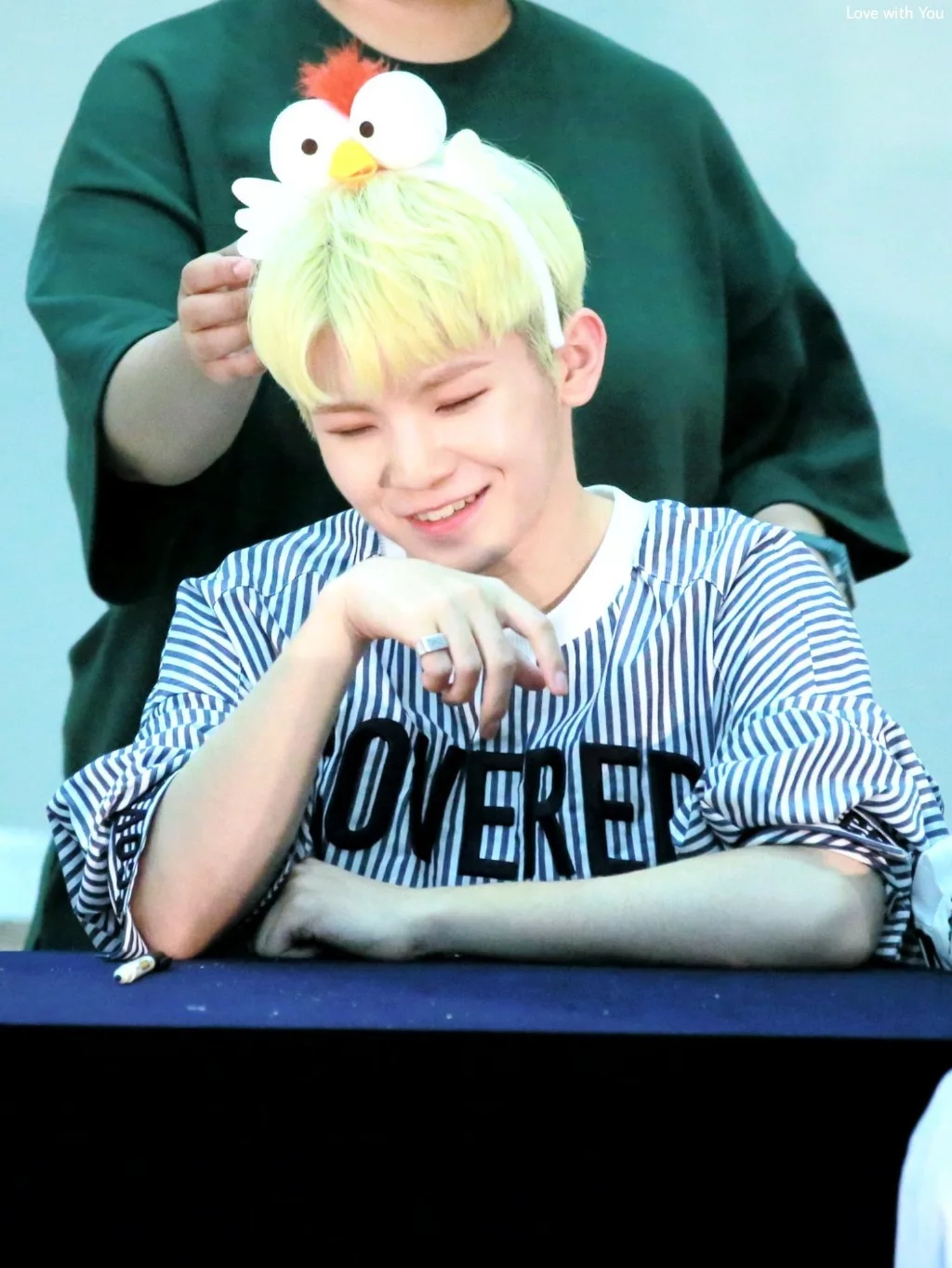 Kpop Dazhou Fengshun тот же пуленепробиваемый подросток exo самый wanna one Pai Zhenying seventee от Tian
