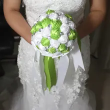 Подгонянные дешевые розы невесты свадебные поролоновые цветы розы свадебный букет лента поддельные свадебные букет De Noiva