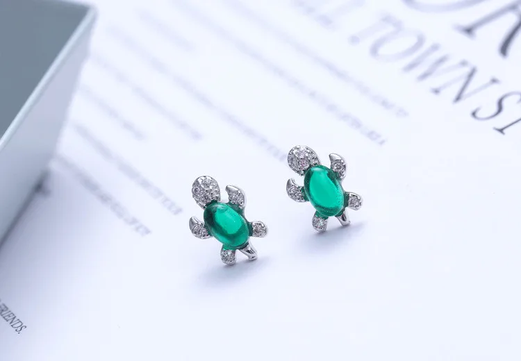 8998755767_823318017