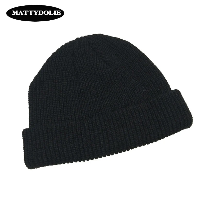 Вязаная шапка MATTYDOLIE однотонная осенне зимняя Мужская короткая уличная теплая в