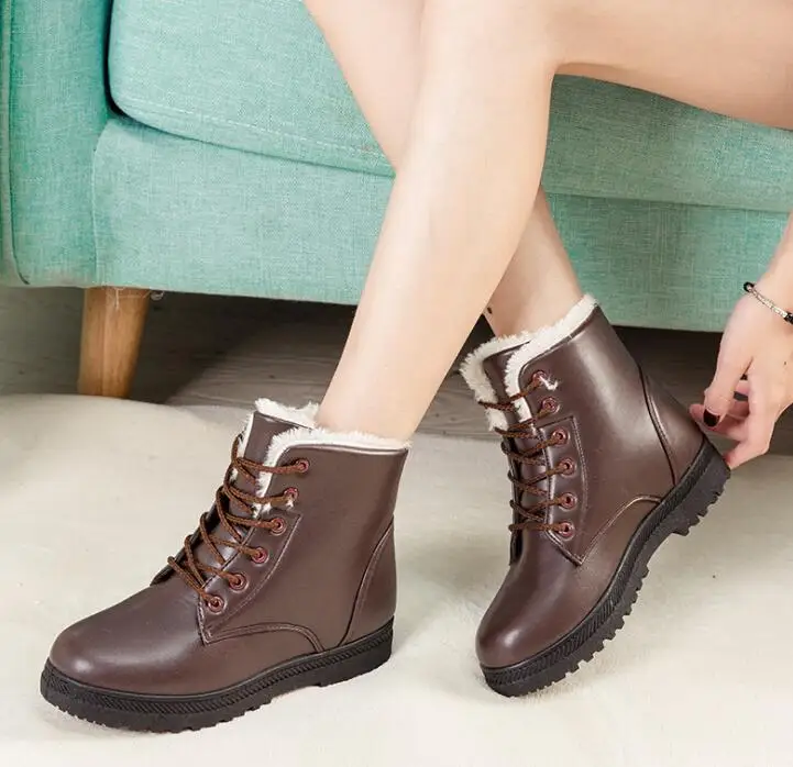 COVOYYAR/ г. Классические женские ботинки зимние теплые ботильоны на платформе повседневная хлопковая обувь на низком каблуке со шнуровкой Большие размеры 35-43, WBS1096