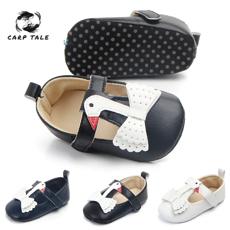 

2019 new infant swan baby shoes baby shoes soft bottom toddler shoes help non-slip soft bottom cute children cartoon style