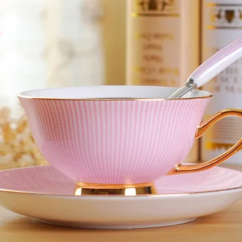 

British Style Pink Gold Bone China Coffee Cup and Saucer Set High-end Afternoon Tea Pastoral Style Flower Tea Cup
