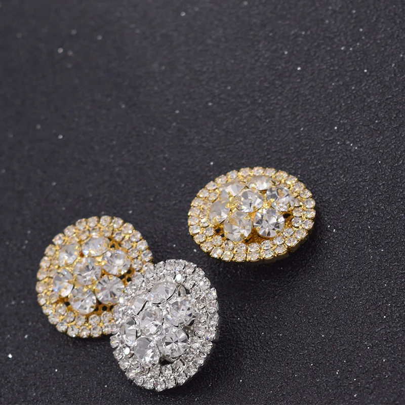 Rhinestone clothings buttons (8)