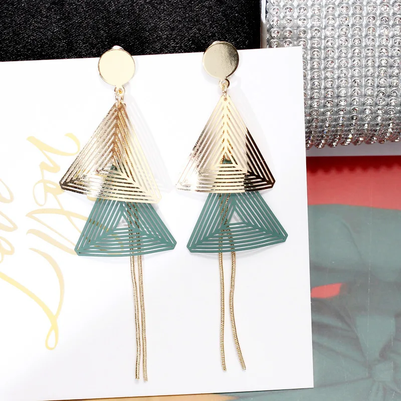 

New Korean Style Gold Color Multilayer Triangle Earrings for Women Hollow Triangle Charm Dangle Earings Fashion Jewelry 2019