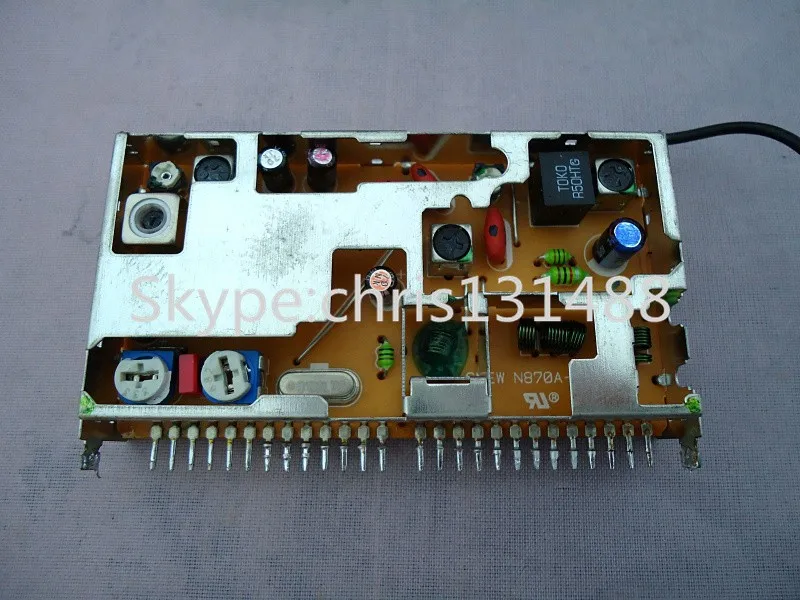 clarion AM FM tuner  (1)