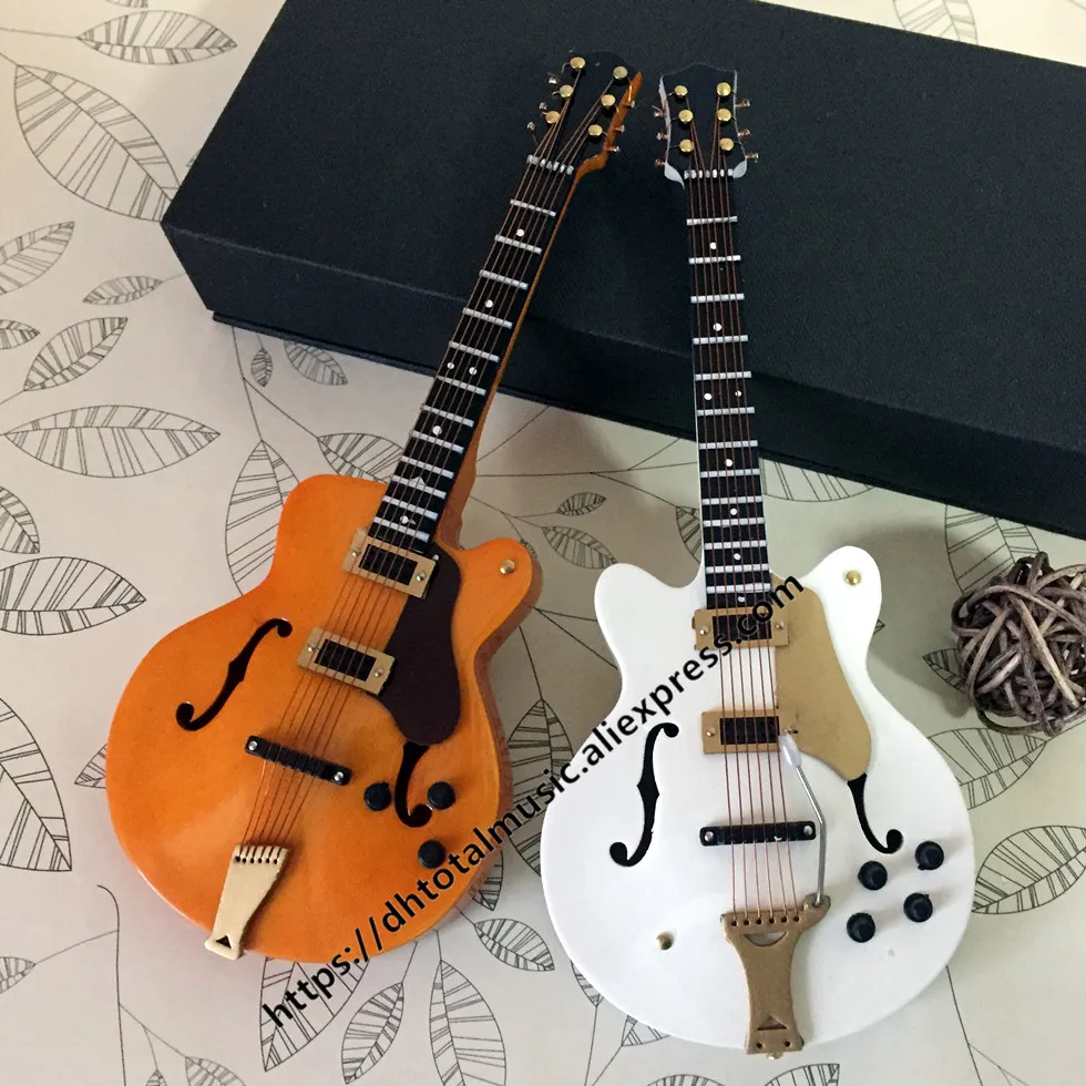 

Dh Miniature Guitar Model Replica with Stand and Case Dollhouse Accessories Mini Musical Instrument Ornaments Christmas Gifts
