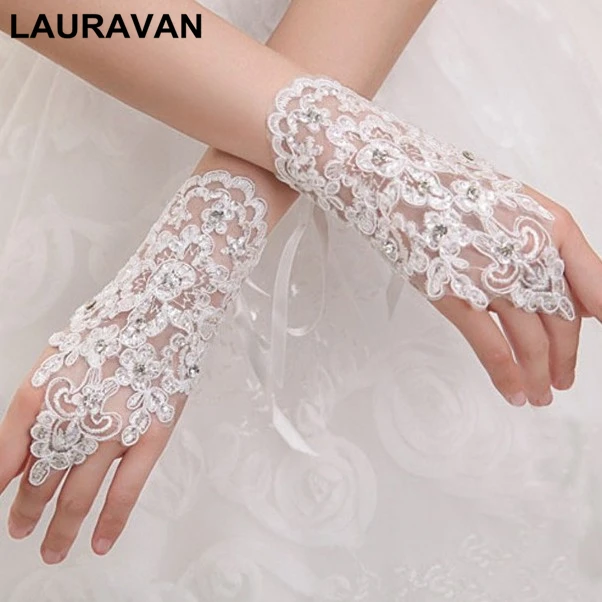 

Bride Short Waist Fingerless Womens Sexy Lace Gloves 2019 Winter White Ivory Ladies Bridal Fingerless Wedding Gloves Gants Femme