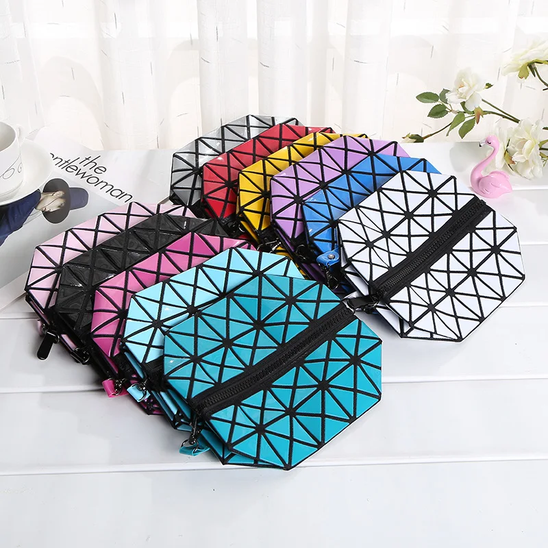 

Geometric Zipper Cosmetic Bag Laser Flash Leather Ladies Cosmetic Large Storage Package Women Diamond Makeup Bag The diamond