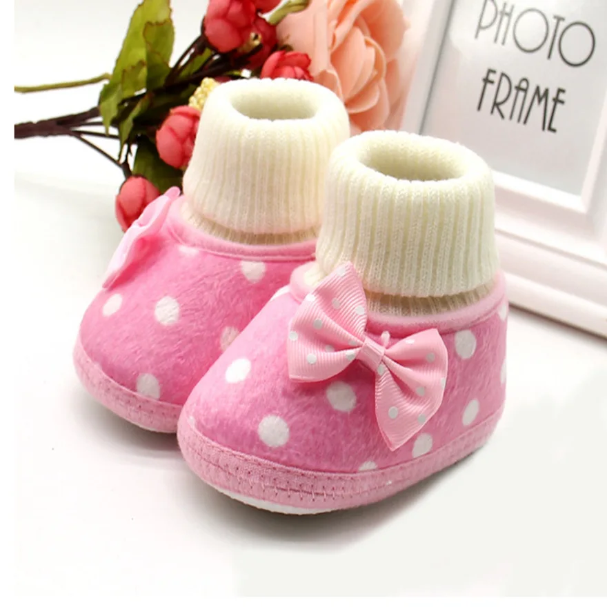 Милые розовые красные ботинки для маленьких девочек; теплые ботинки принцессы; сезон осень-зима; обувь для новорожденных; обувь для малышей; домашние ботинки для первых шагов