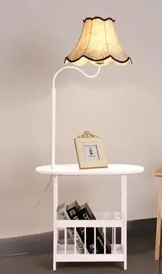 رف من نحت أنماط أو تصاميم على الخشب طاولة الشاي. خزانة. أجوف من السرير. رف من نحت أنماط أو تصاميم على الخشب طاولة الشاي. خزانة. أجوف من السرير.