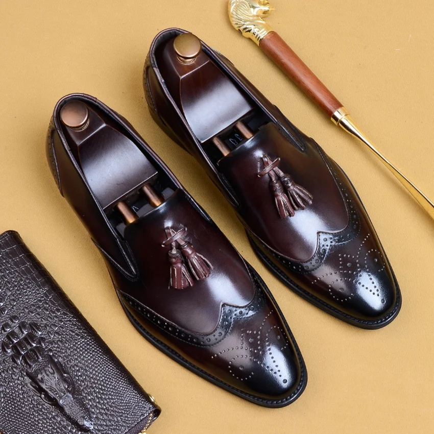 

Vintage Design Genuine Leather Formal Wingtip Brogues Shoes Pointed Toe Slip on Men's Tassels Casual Loafers For Male AS204